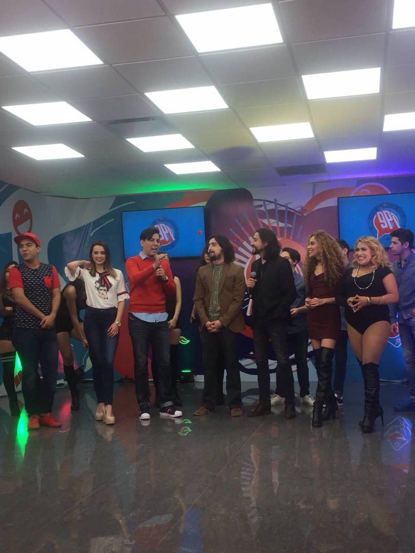 rhoseband's tweet photo. Que buena energía de los anfitriones de Gpi agradecidos con el espacio que nos han dado esta tarde para compartirles nuestra música. 
Nos vemos pronto! 😎🤘 https://t.co/3WOwHGmnXT