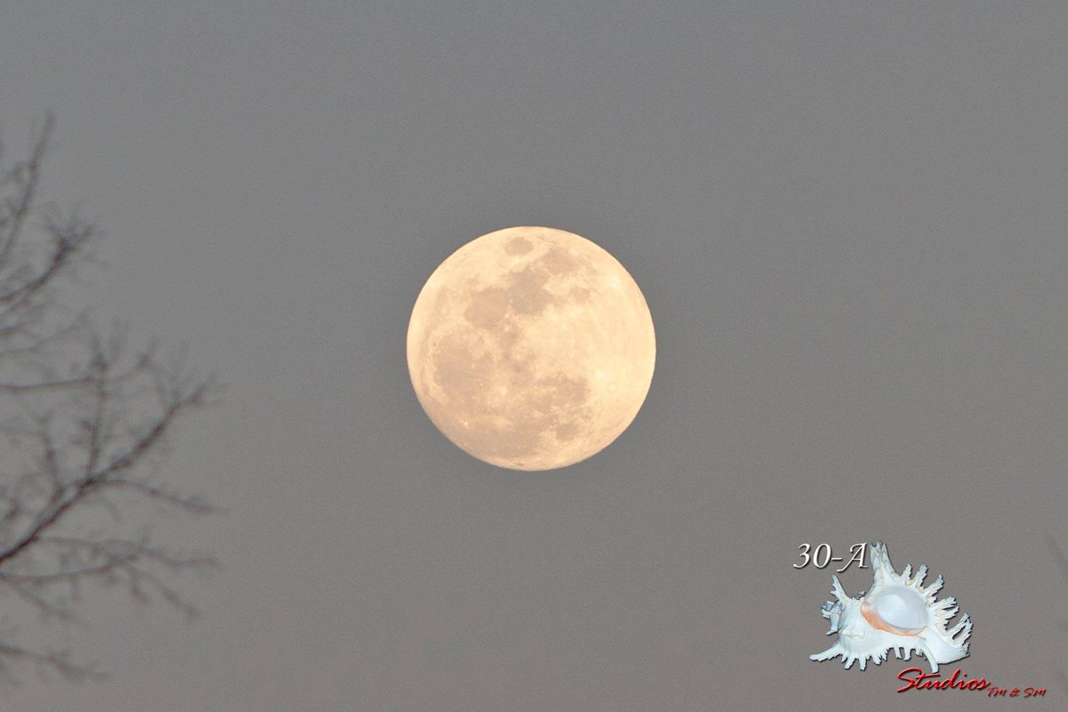 #SuperBlueBloodMoon 2018 30-A Studios getting the Camera Dialed In! 30astudios.com/main.htm