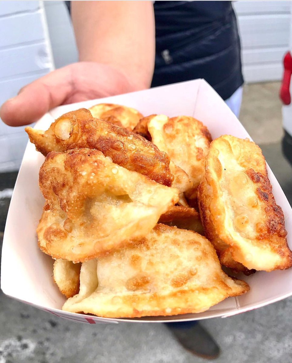 mirror, mirror on the wall - who’s got the best dumplings of them all? 😋 #pinchdumplings