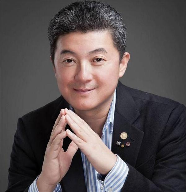 We are so honored to announce our next advisor, Dr. Shoucheng Zhang: professor at Stanford University, academician of NAS and the founder of “Angel Particle”. He is also founder &amp; chairman at DHVC. He’s highly respected in both academia and business world. #arcblock #blockchain