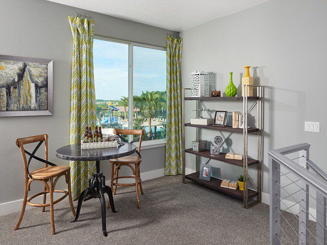 InvestinFL's tweet photo. 🏡 ¡Conozca la casa modelo Whitman II ubicada en el condominio Watermark en Winter Garden! Más información: https://t.co/UzwoFILEsE - #FloridaConnexion #FloridaCentral #WinterGarden #Propiedades #ComprarVivienda https://t.co/jqSYtYrZmH