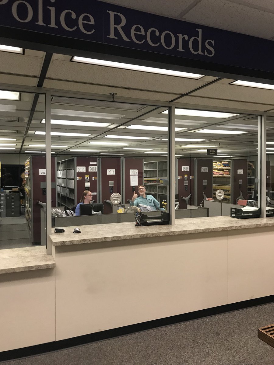 chieframsay's tweet photo. Stopped in to see the night crew in records. They are doing great work! #realtimerecords https://t.co/ebnvQEO2LM