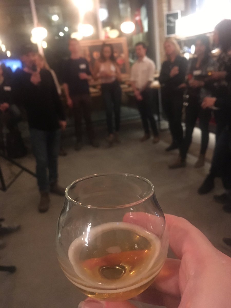 JShadl's tweet photo. Beer tasting w/ @BigRockBrewery &amp; @bytesxbrews! 

#bxbsession #techmeetsbeer #bytesxbrews https://t.co/2pZysr6bkO