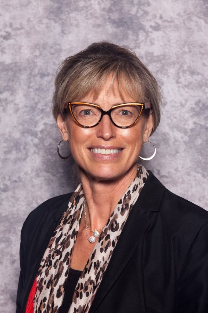HMRprogram's tweet photo. Don't miss HMR’s Chief Medical Officer on @SiriusXM Radio Stars program (Channel 109) this Wednesday night at 7:30pm ET! Carol Addy, M.D. MMSc, and HMR’s CMO, has been invited to be a guest on the #JustJenny Show with host @jennyhutt to talk about the #HMRprogram! https://t.co/XsLQmVQLZq