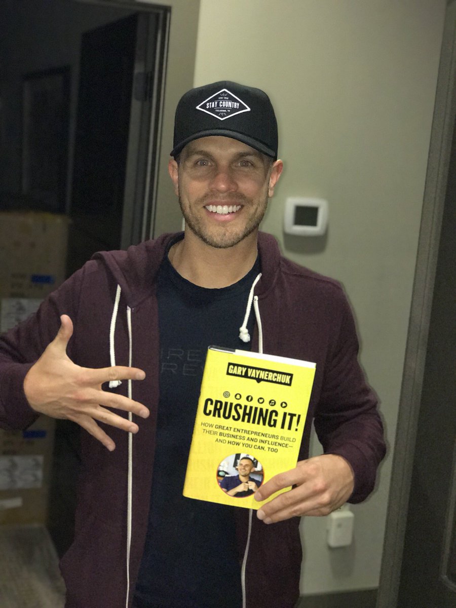 Dustin Lynch* (dustinlynch545) Twitter