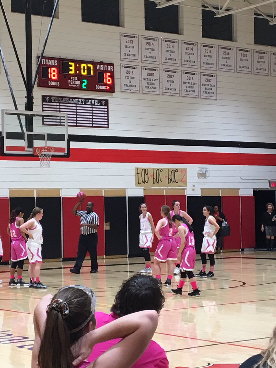 CoachJonesAZ's tweet photo. Taylor Mantle with a career high 14 points in the first half! All State Libero has got some game! Titans in a tight game though @CPA_Athletics @CPA_Girls_Bball https://t.co/o9b9gZ7PCO
