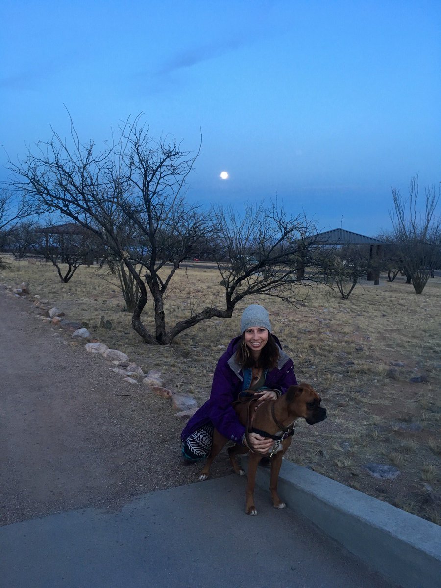 Greetings from southwest Arizona 🤟🦋👋#kartchnercaverns #arizonastatepark #winterinthedesert #supermoon #bluemoon #manifestyourdreams #livelifecreatively