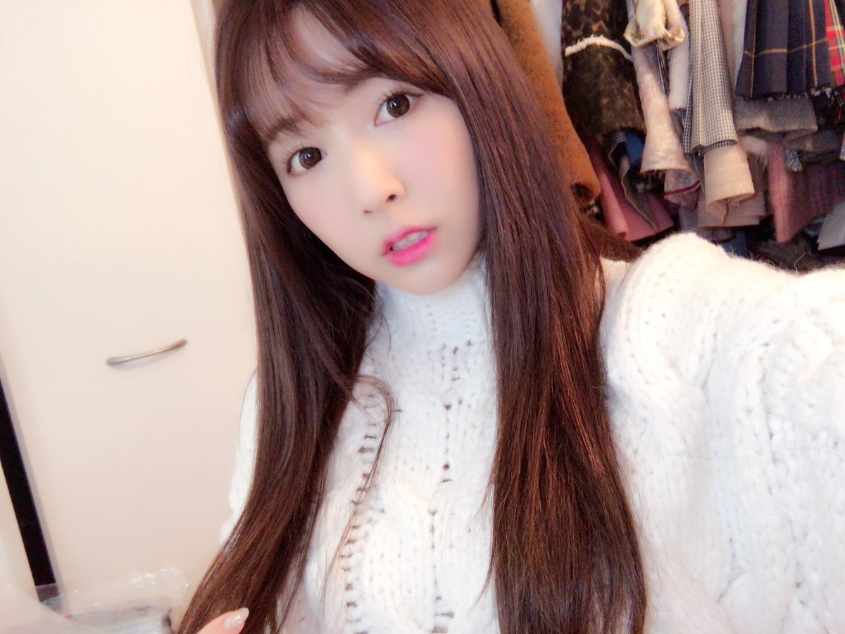 三上悠亜 ストレートヘア