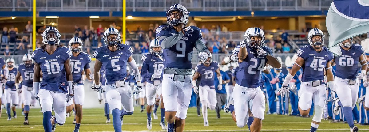 aaronmaisus's tweet photo. Officially committed !!! 🌴  #Aimhigh @KBuggs4 @FENN_ominal https://t.co/8lPZZuEBbY