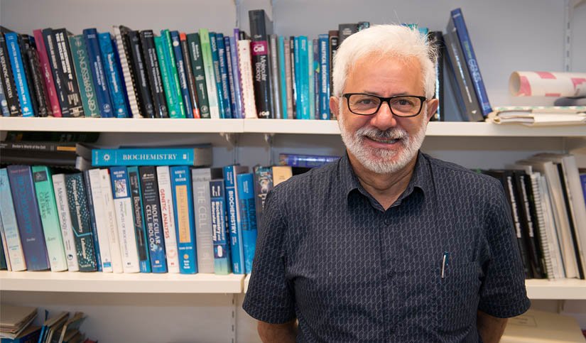 UTS_Science's tweet photo. Multiple choice questions, yay or nay? Assoc Prof Anthony George is using 'MCQ's to help students learn complex concepts in #MolecularBiology https://t.co/OxLcCVsGEj #utsscience #studyscience #utsteaching #multiplechoice https://t.co/UW0NcgTBXh