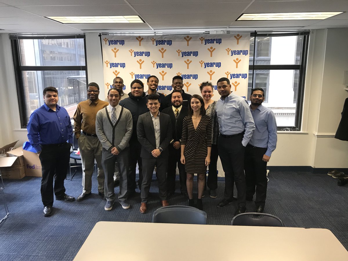 Rbcammendations's tweet photo. CAREER: #Personalbranding tips + a resource you can request on the blog for building relationships. Thanks for hosting me @YearUp #Chicago!  https://t.co/AWvz5ChAtX  #career #jobsearch #networking https://t.co/hMiONJAtrs