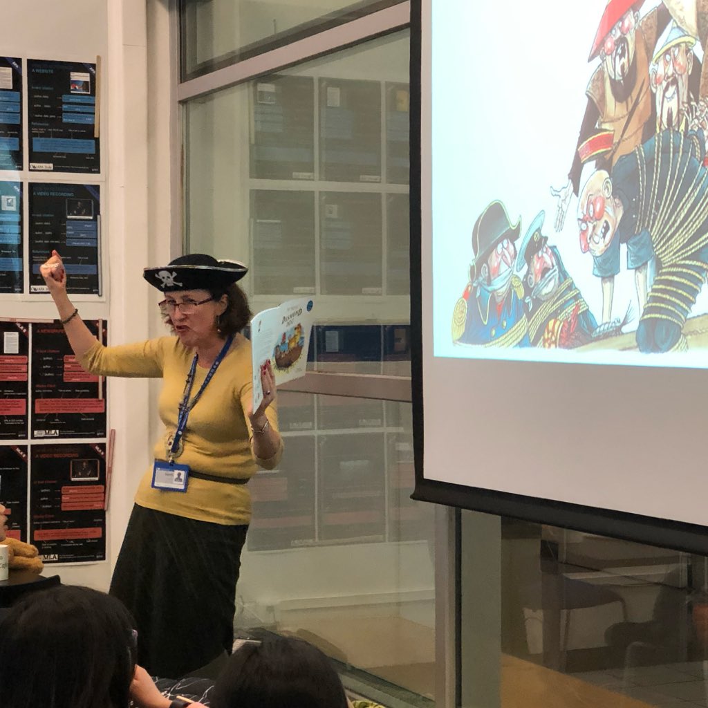 InkyButton's tweet image. Visiting author Sarah Brennan sharing her beautiful books with Grade 3. #learnisb