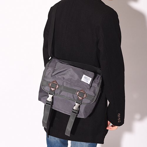 SamuraiELO_mag's tweet photo. ELO Onlineでは、冬の便利アイテムがまだまだSALEプライスで販売中🎁🎁
特にバッグはお買得だよ👍
これから絶対使えるから、この機会にぜひゲットしておこう‼️
セール会場はこちら⬇︎
https://t.co/TDp0YmdJ3M
#セール #SALE #SamuraiELO #バッグ #BAG https://t.co/DYV6GVfqqU