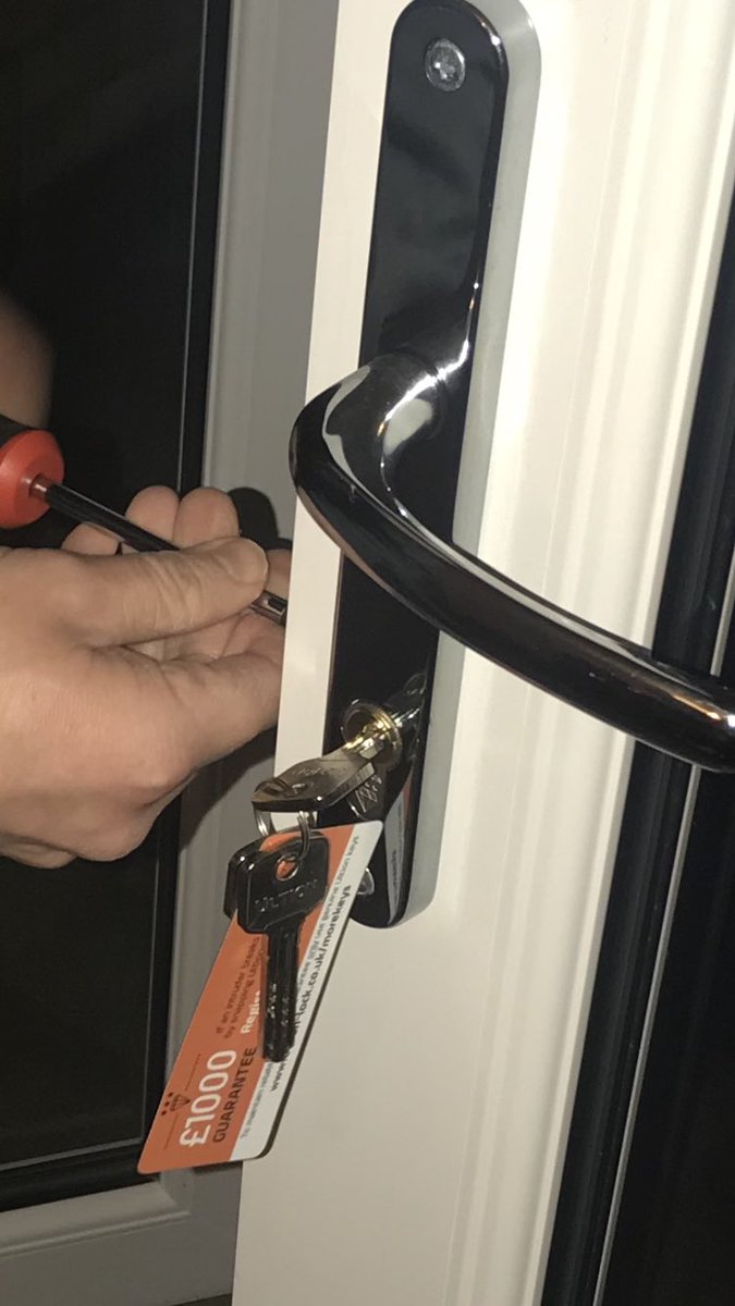 clayton_dyl's tweet photo. Replaced a pair of Yale cylinders on French doors with @UltionLock #onehappycustomer https://t.co/mCzqUPbRnE