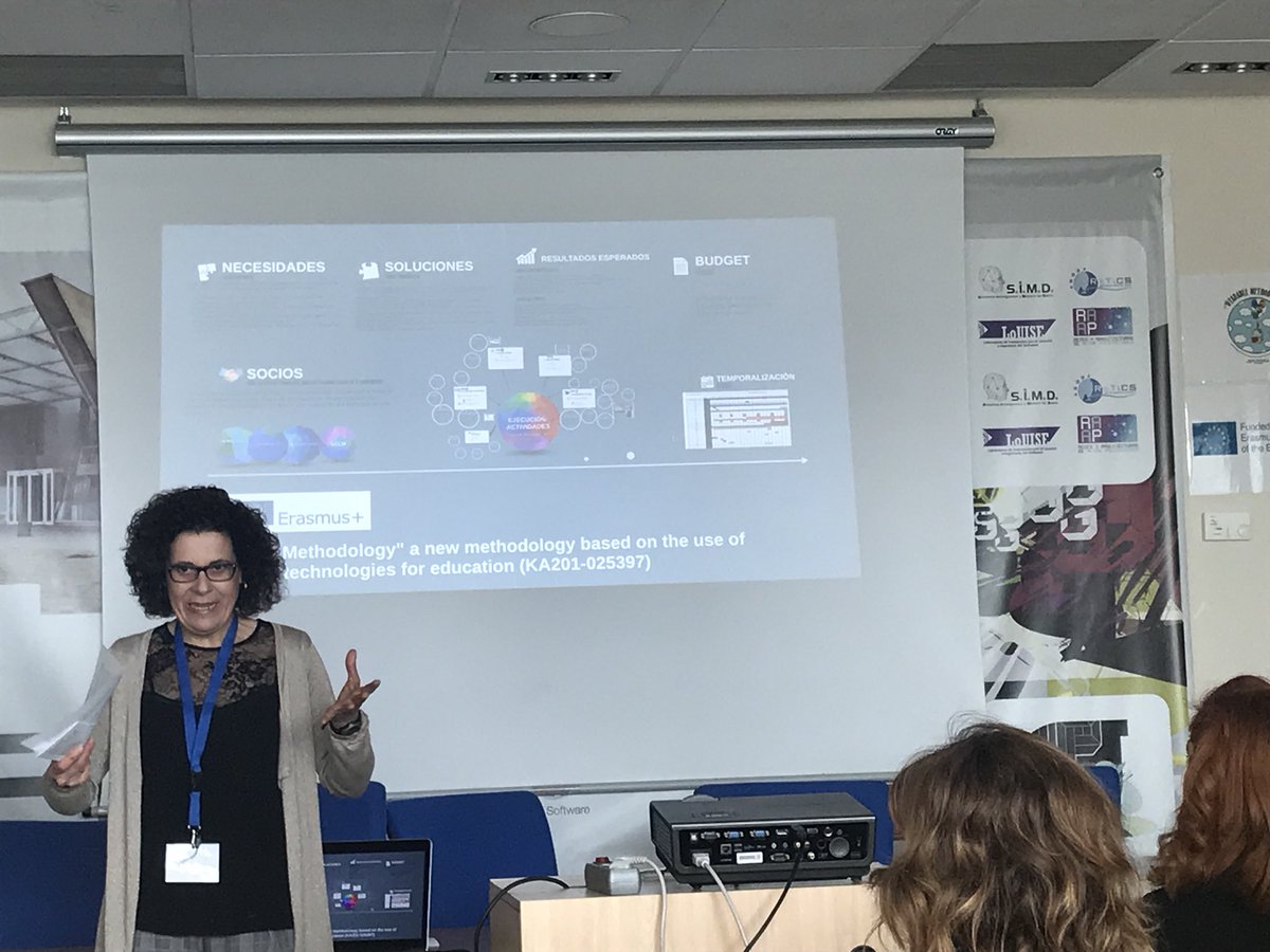 labintic_ab's tweet photo. @labintic_ab se encuentra hoy en la charla sobre « wearable methodology » a new methodology based on the use of innovative technologies for education en @uclm_es https://t.co/mh75K4eCKz