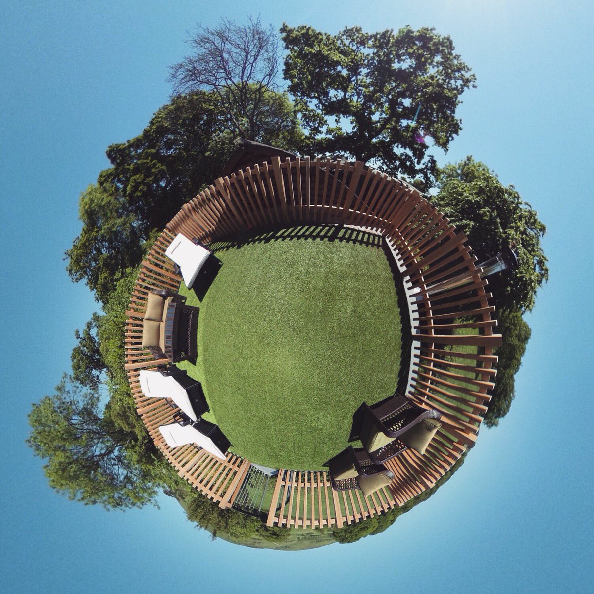 MoveIn360's tweet image. Herston Log Cabins | Ash Log Cabin roof terrace

herstonlogcabins.com/property/ash/

#HerstonLogCabins #360view #360photo #360property #360app #360webCMS #fullcontrol #socialmediaembed