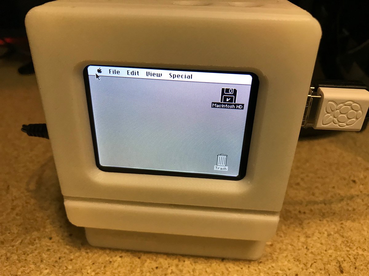 sjann's tweet photo. Resurrecting Old Macintoshes, Part II https://t.co/MOXwc5OR0f https://t.co/ZfNYx1FHsL