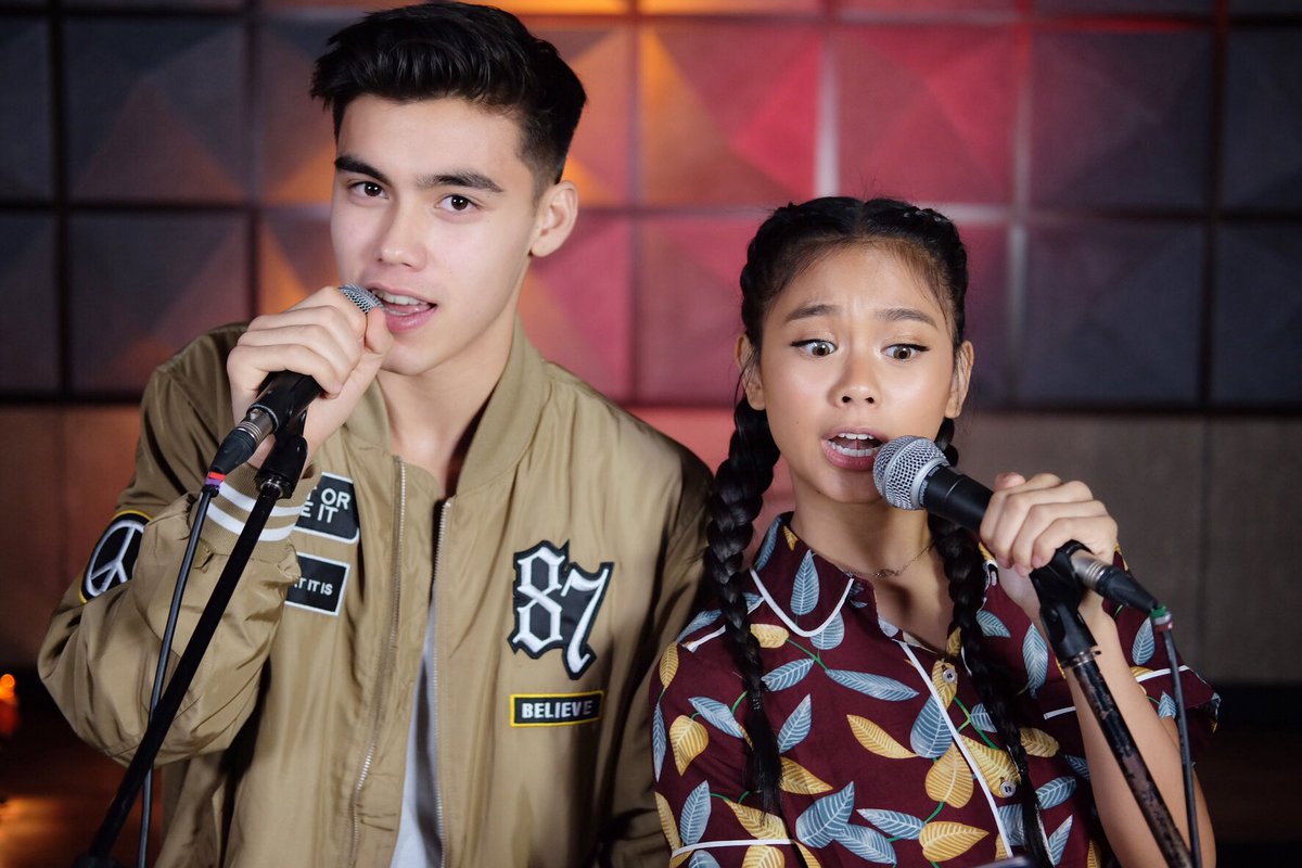 Ylona_Elites's tweet photo. 📷alcoguerrero

"2018 just got a whole lot more exciting ‘coz Tunog Star Magic is coming back!!! ☝- #BaiLona opens up the new Tunog Star Magic yaaaaaas! 🤘🏻🐔"

Check IG account
Like, Comment &amp; Share:
https://t.co/QBlgCz9Vpb https://t.co/ZydAF9dvnu