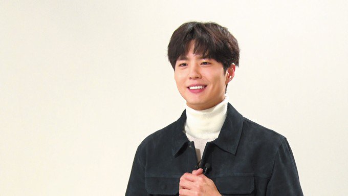 AllForParkBoGum's tweet photo. [Translation] สัมภาษณ์ญี่ปุ่นช่อง LalaTV 

Question - วาเลนไทน์ครั้งไหนที่อยู่ในความทรงจำโบกอมมากที่สุด 💕 💕 💕 

ถึงจะสัมภาษณ์ของญี่ปุ่น แต่อยากให้แฟนๆไทยทุกคนอ่านนะคะ กรี๊ดดดๆๆ

(คลิปอยู่ในโพสต์ถัดไป)
https://t.co/YipQ1uJrdQ
#박보검 #ParkBoGum  #パクボゴム #ขอให้พระคุ้มครอง https://t.co/fG8gMsCeh8