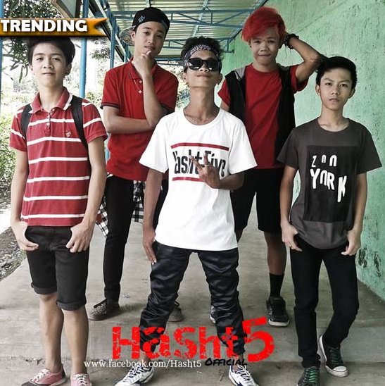 rumple05's tweet photo. @MeGanoin @Fanneylang tama wag F4, yung #Hasht5 group na lang dati ni Xander Ford nyahaha https://t.co/rjEWW70oTx