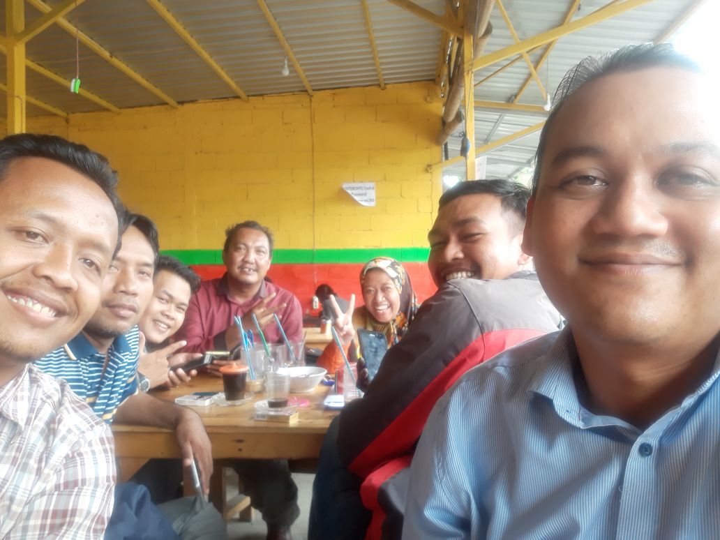fahrudin_yusron's tweet photo. Rakor Full Team PLD, PD, Kecamatan Tulangan

#tppdelta di #kectulangan #sidoarjokab pertama di tahun 2018

#bhaktipendampingdesa 
#tppdelta

@jokowi @EkoSandjojo @DewantoAndry @taufikmadjid71 @kpw4jatim  @P3MDSidoarjoKab @tppindonesia @KemenDesa https://t.co/3S5vc1LUub
