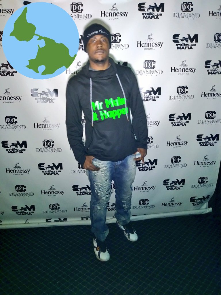 YoungQuise3's tweet photo. Worldwide https://t.co/SA8ddAeZRT