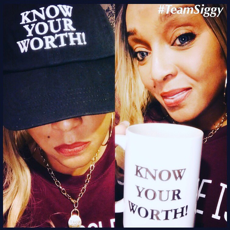 Neciaism's tweet image. Do me a huge favor TwitterFam... Read, Like &amp;amp; ReTweet @siggyflicker Writing My Own Fairytale within TANGLED ROOTS ~LuvUMuch Neciaism
Read: tl.gd/n_1sqdu8l