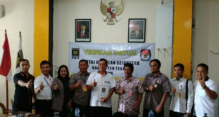 Alhamdulillah, <a href="/PKSkabTegal/">#Khidmat4Tegal</a> MS verfak, maju Pileg 2019. Doakan selalu ya.. <a href="/PKSjateng/">Mas Blangkon</a> <a href="/FikriFaqih/">Dr. H. Abdul Fikri Faqih</a> <a href="/PKSejahtera/">DPP PKS</a>