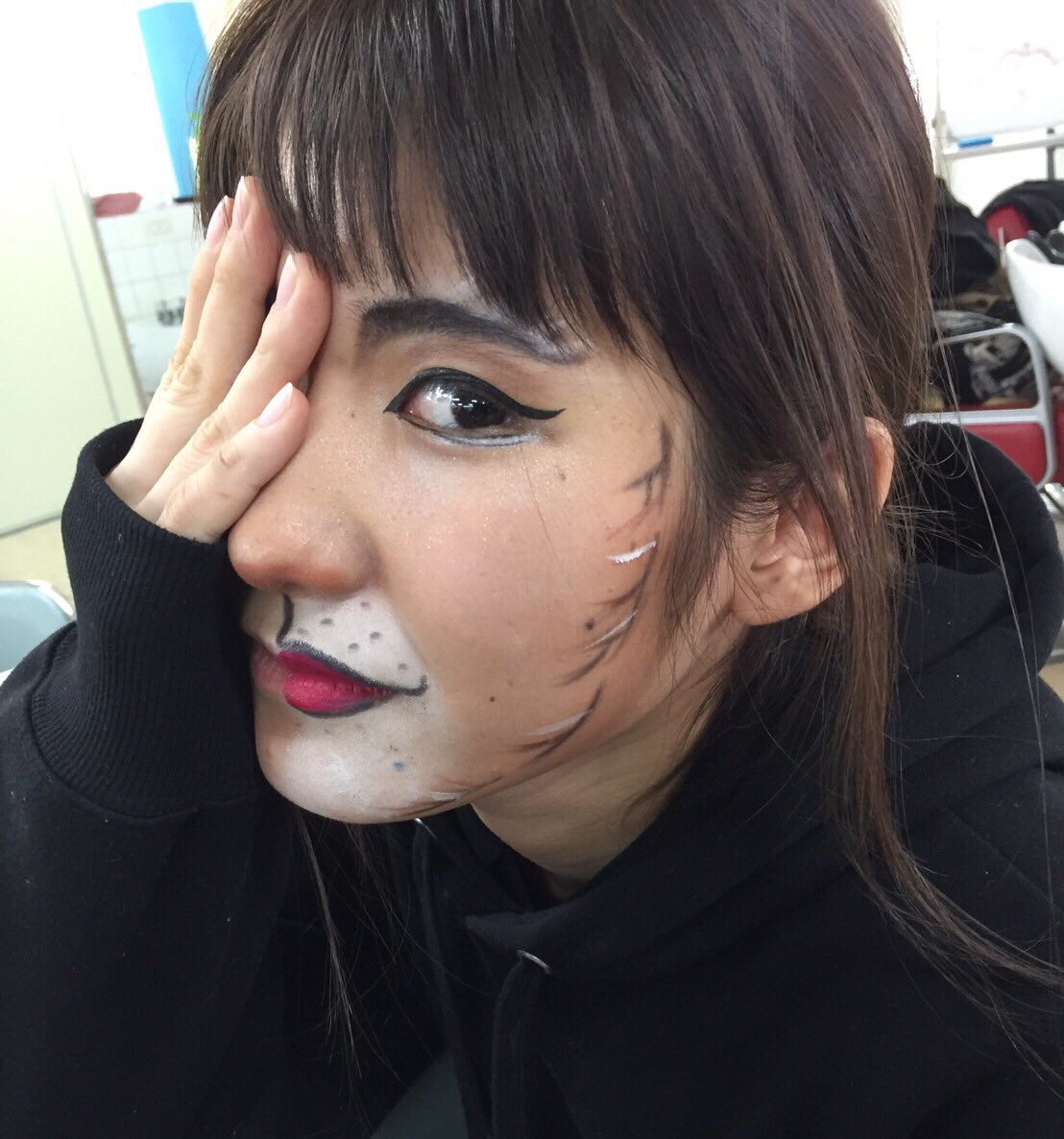 鹿児島県美容専門学校（KENBI) on Twitter &quot; 1年生メイク授業 Cats make キャッツメイク 鹿児島県美容専門