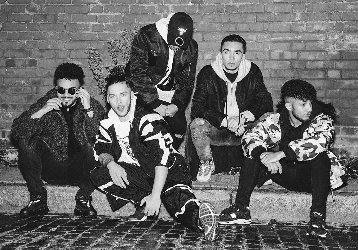 WeAreMicLowry's tweet photo. Can't believe a months flown by already!  We're coming to London on March 16th for 1 night only - Get your tickets here - https://t.co/gloSLwd0uI https://t.co/n0xMvyU1Ao