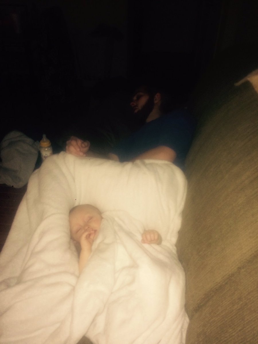 Kush_Marie_'s tweet photo. My seepy (sleepy)  snuggle guys 💙😊💙 https://t.co/D4QqGpsoQ1