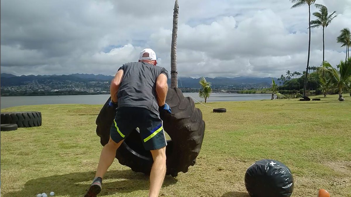 ArrowDriverGolf's tweet photo. Rep, Rep, #Rep. #Repetition. Are You Hungry!?. Then #GetIt. #Everyday, #JustGetIt, #BeCreative, #BeHungy, #KeepGrinding. #golf #hawaiigolf #golfhawaii #golfswing #alwaysgrinding #HitItHard #ArrowDriver #ArrowDriverGolf 300+ @adidasGolf @adidas 💪⛳️ https://t.co/jDzsUGjkSO
