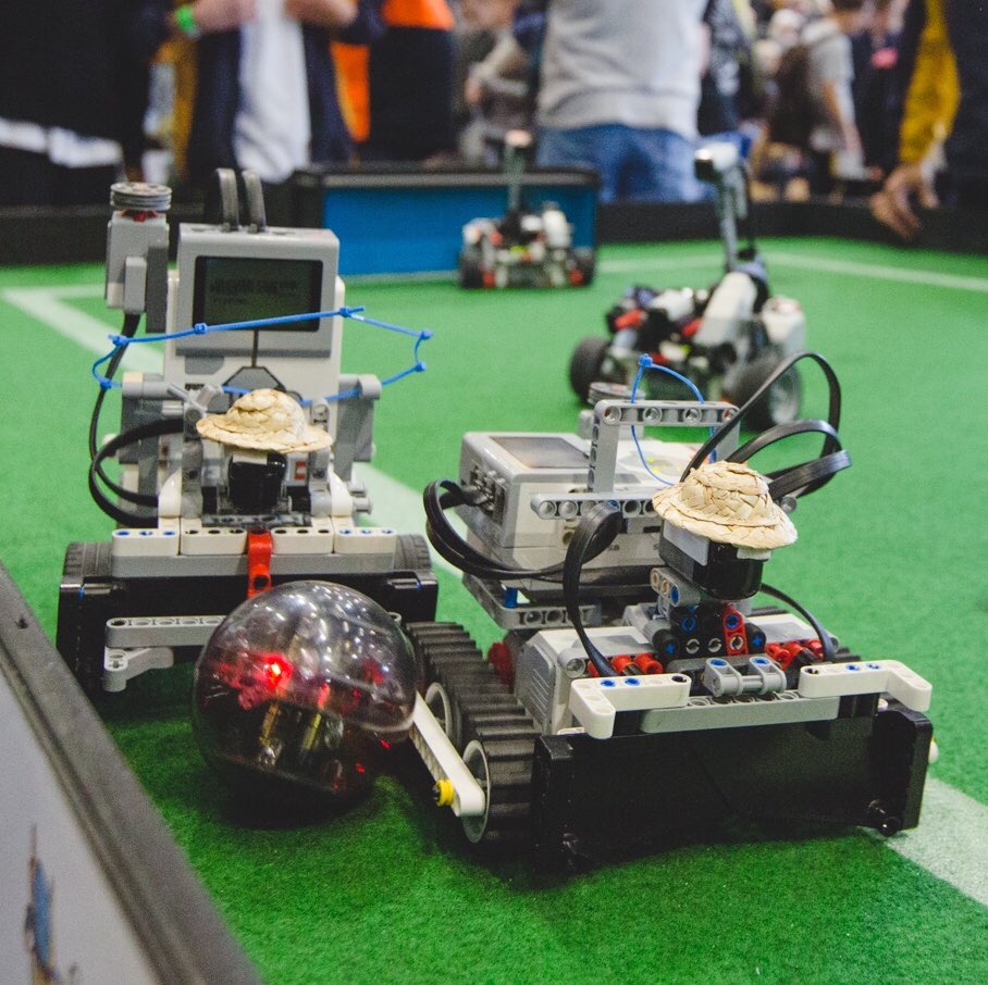 Welcome to another exciting year of #RoboCupWA! Bookings are now open for all 2018 workshops. Register now at robocupjunior.org.au/wa.