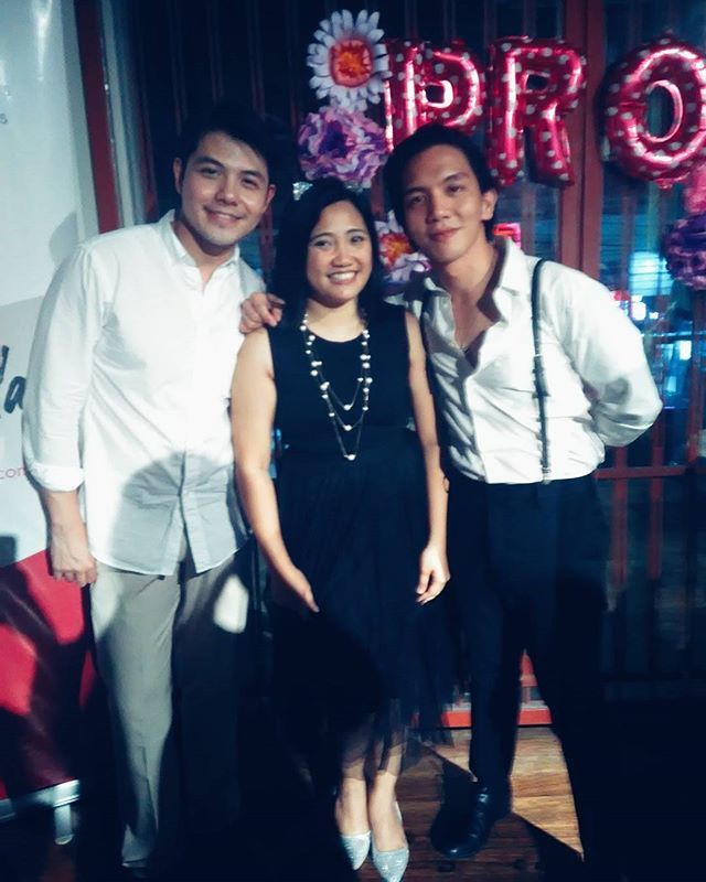 tarafrejas's tweet photo. Bale dalawa date ko nung prom.
At oo, charotera ako. π (Mahal ko 'tong dalawang 'to. At walang charot don.) β€
#romanceclass
#FeelsSoProm https://t.co/NcWrADdACZ https://t.co/CZbWeOSknu