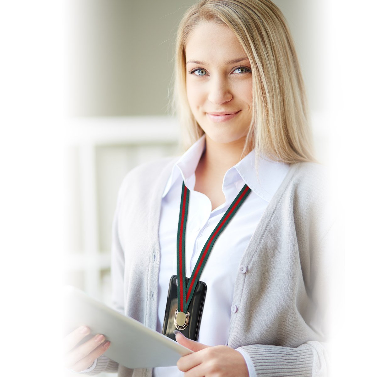 lavavik's tweet photo. Our new product cell phone neck strap: https://t.co/P4KKu8BA3S  
Do you want it for free? We are looking for reviewers. Please contact us at service@lavavik.com if interested. 👏 https://t.co/JG5SwS5fXh