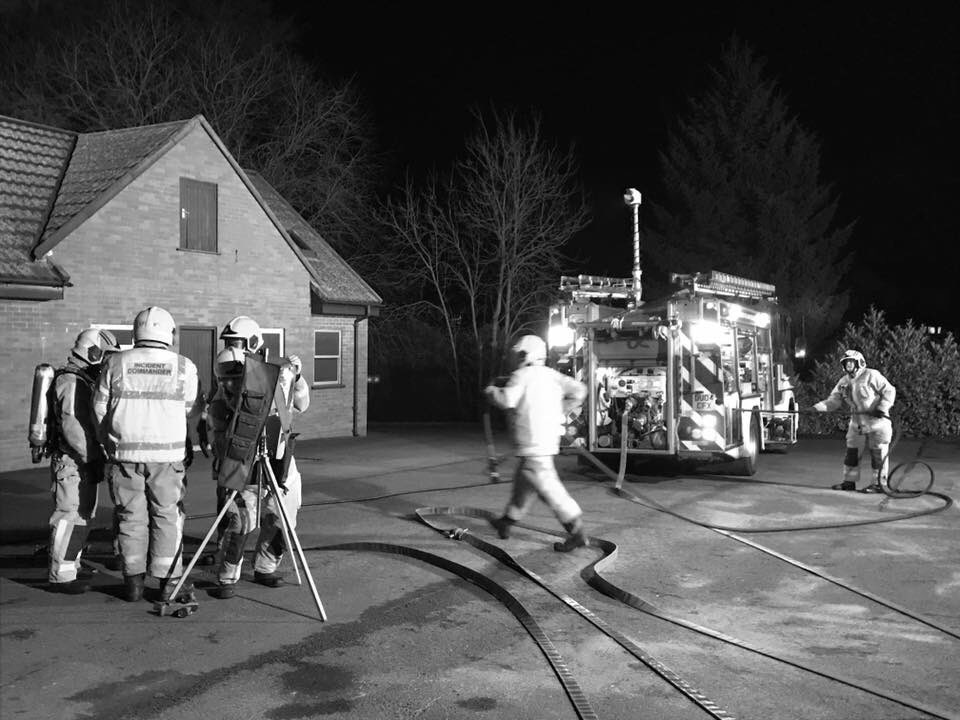 SFRS_MDrayton's tweet image. TRAINING last night involved testing our response to a #PersonsReported #PropertyFire 🔥🚒 Crews in #BA successfully rescued simulated casualties👩🏻‍🚒👨🏻‍🚒👍🏻 #IncidentCommand #BAProcedures #TeamWork