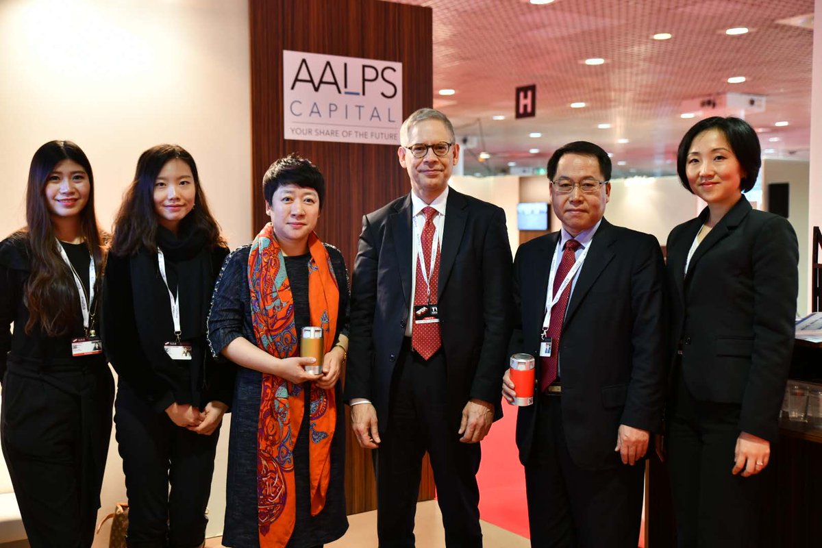 AAQIUS_STORH's tweet photo. Aalps Capital à l’ #IPEM2018 à #Cannes présente en exclusivité le standard Stor-H aux fonds d’investissement chinois pour constituer son club restreint d’investisseurs prestigieux dans les pays de déploiement. https://t.co/q8O40DSSp5