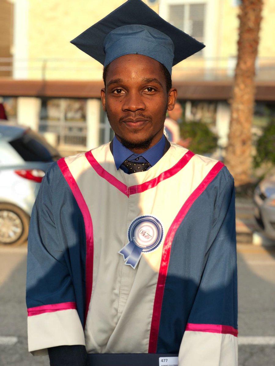 teejaysule's tweet photo. Alhamdulillah🎓 2k18 https://t.co/T3R80ooqzV