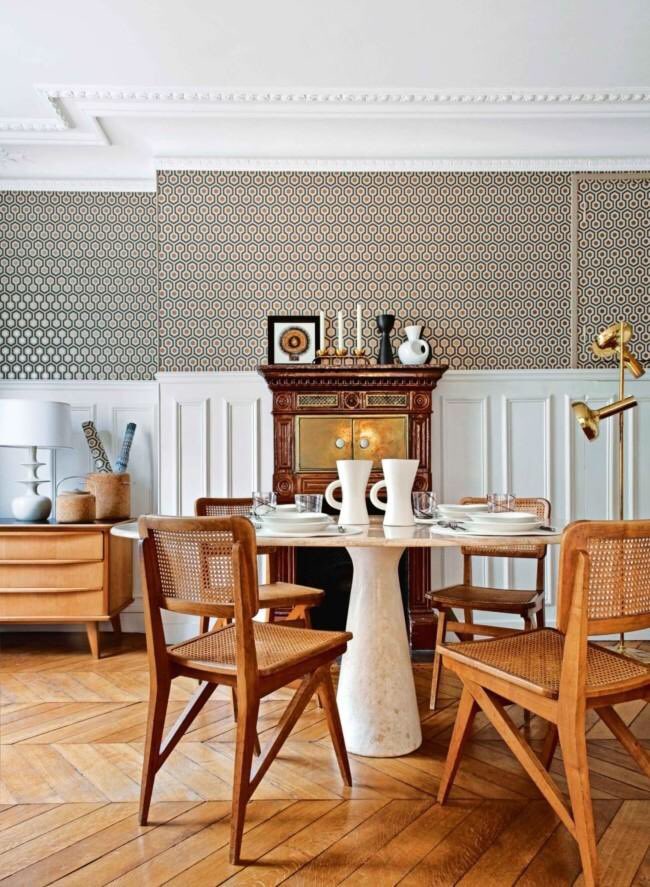 progarchdesign's tweet photo. Spazi di casa #3 /// rivestimenti 
Stile francese: sempre un grande classico. Come si fa?
Parquet a spina pesce + boiserie in legno bianco + stucchi + tinta a contrasto
Più semplice di quello che pensiamo. 
Photographed by Nicolas Mathéus
#InteriorDesign #home https://t.co/xw93tTdRNx
