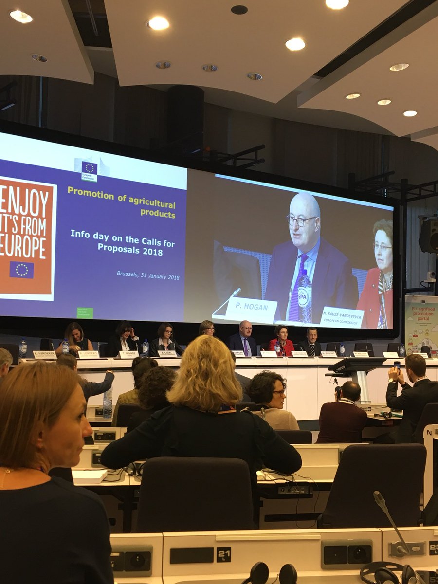 jvallep's tweet photo. We start the Info Day on the Calls for Proposals 2018. There is a big appetite for EU Agri-Food promotion 🧀🥛🍏🍉🍇🌽🍗🥗 says Commissioner! #enjoyitisfromeurope; We ❤️ agriculture https://t.co/gnb3zkrpJl