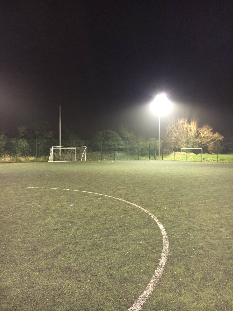 cray_arrows's tweet photo. Great training session last night on the Astro at our new home #training #tournamentprep #womensfootball #kent #thisgirlcan #joinus https://t.co/mbshV9F14x