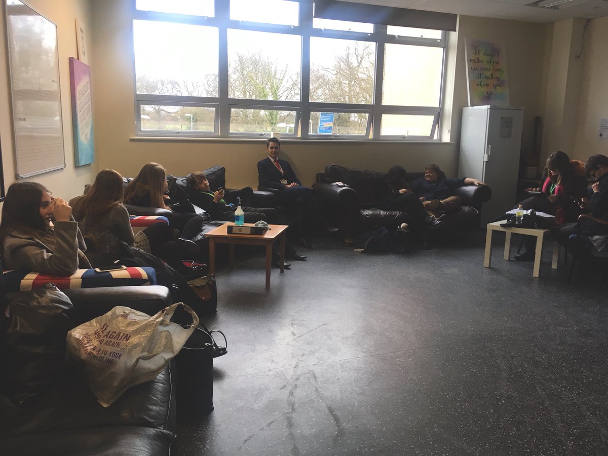 ESJ Student Sixth Form tweet media