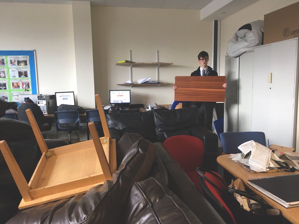 ESJ Student Sixth Form tweet media