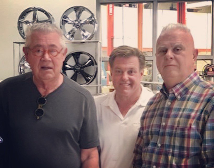 Dynamat_USA's tweet photo. POSIES @chipfoose and Scott #dynamat #carbuilders https://t.co/w6vk0P0ZaJ