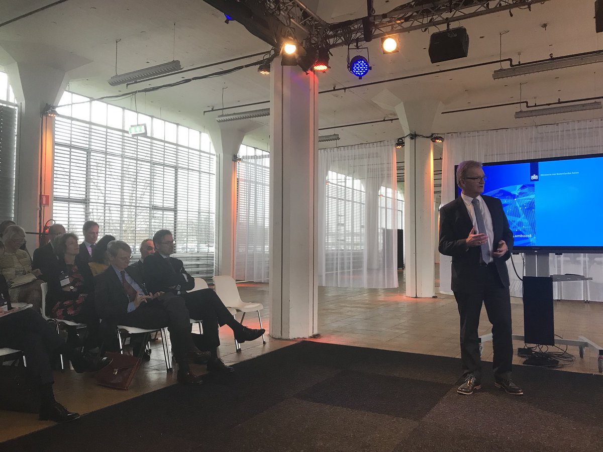 JGMRuigrok's tweet photo. Economic segment of annual Heads of Mission conference kicks off with introduction by Hans de Boer, President #VNONCW #NLnextlevel #NLamb2018 https://t.co/UyQya1IAR1