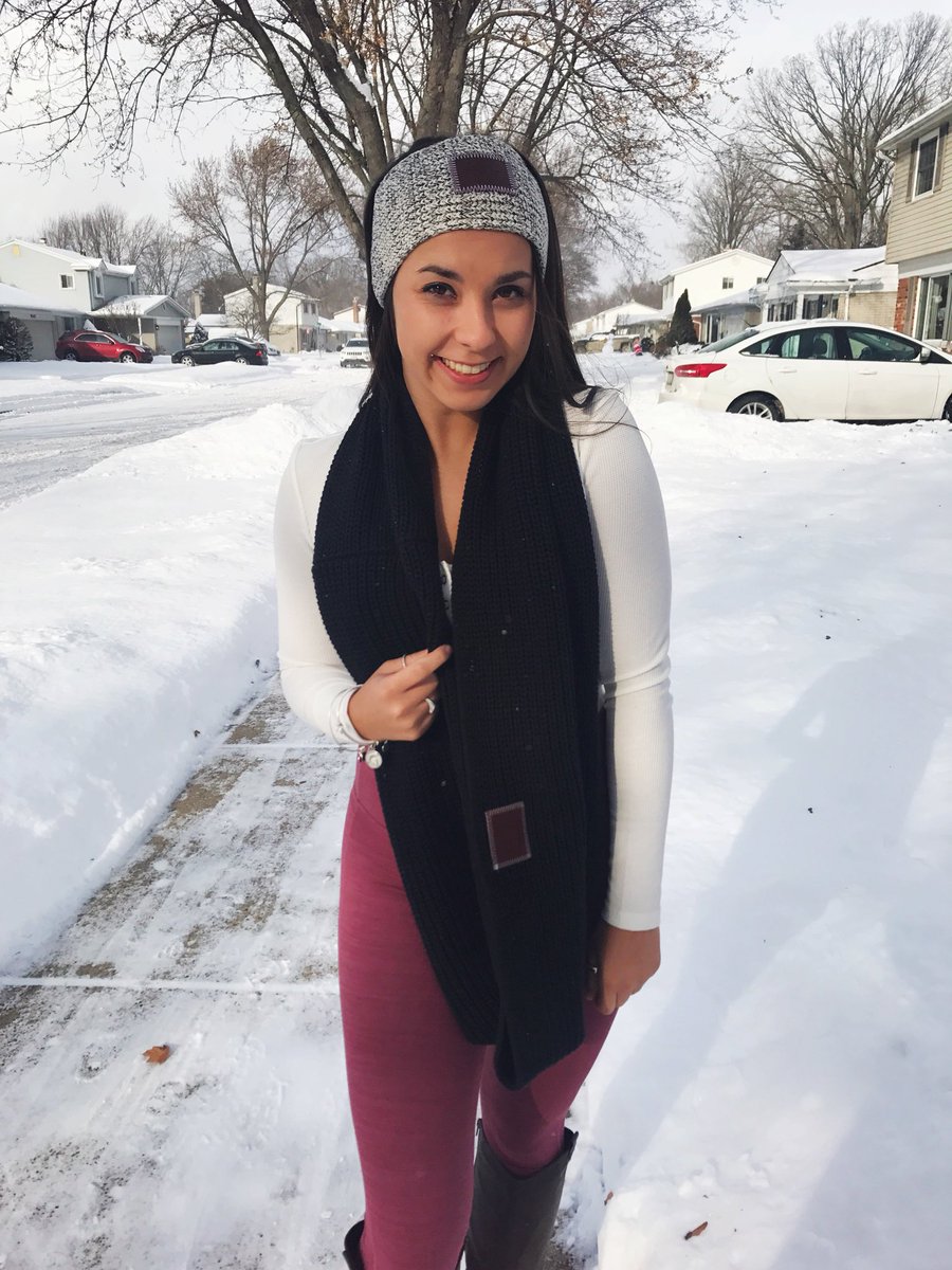 TessaTalan's tweet photo. Want a chance to win a free Love Your Melon beanie?! Head to @MSU_LYMCrew to find out how to be a part of this contest!! Make sure to follow us on all of our social media accounts🤗💚🍉 https://t.co/GeD9DyzEQe