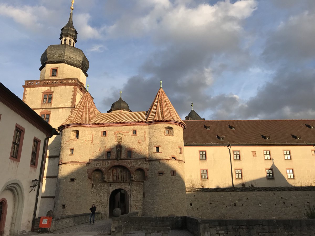MMatMalsch's tweet photo. Great setting for the Solman Infodays. Fortress Marienberg in Würzburg. Plan to join us next year ! #dsag #solman https://t.co/p75DTraa2O