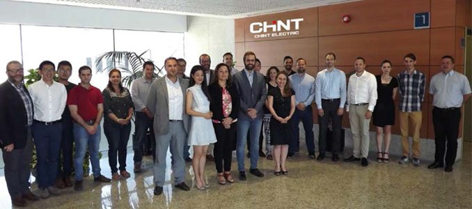 oelectricista's tweet photo. Chint Electrics aumenta a sua equipa comercial e de apoio ao cliente em Portugal

https://t.co/0wdW16E0bV https://t.co/VyP5UIvBdf