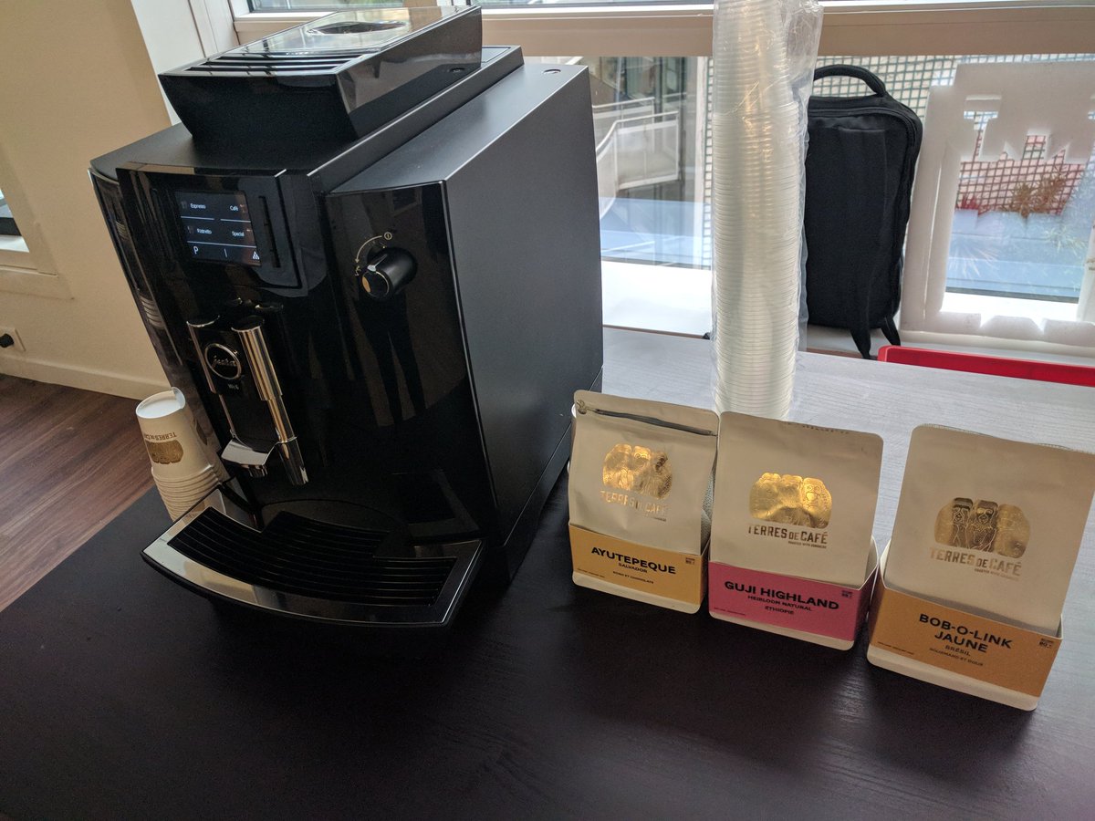 RatZillaS's tweet image. Atelier Chimie &amp;amp; API du café avec @TerresDeCafe ;) Merci pour votre soutien et votre professionnalisme ! même avec mes idées loufoques ;) #htcpcp #RFC2324