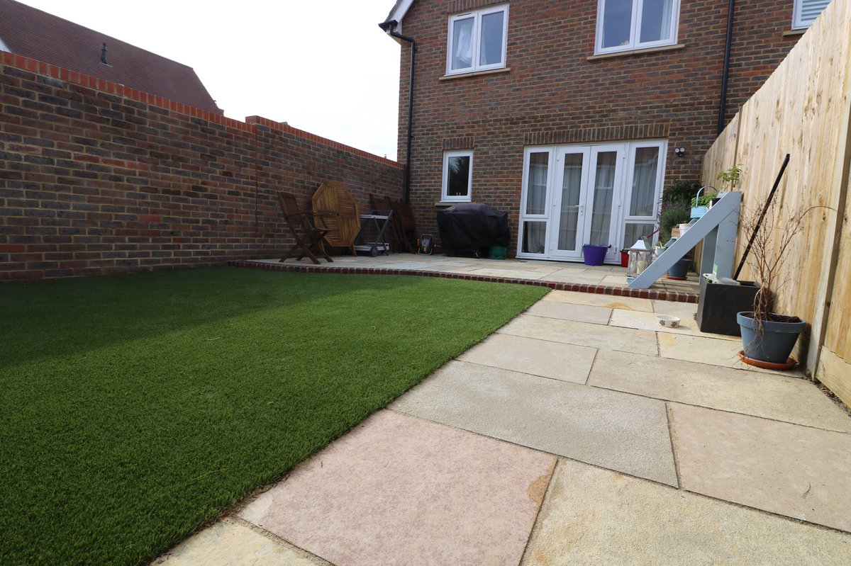 KeystonePaving's tweet image. Another fine installation using Morsica Cream Limestone supplied by @RockUniqueLtd